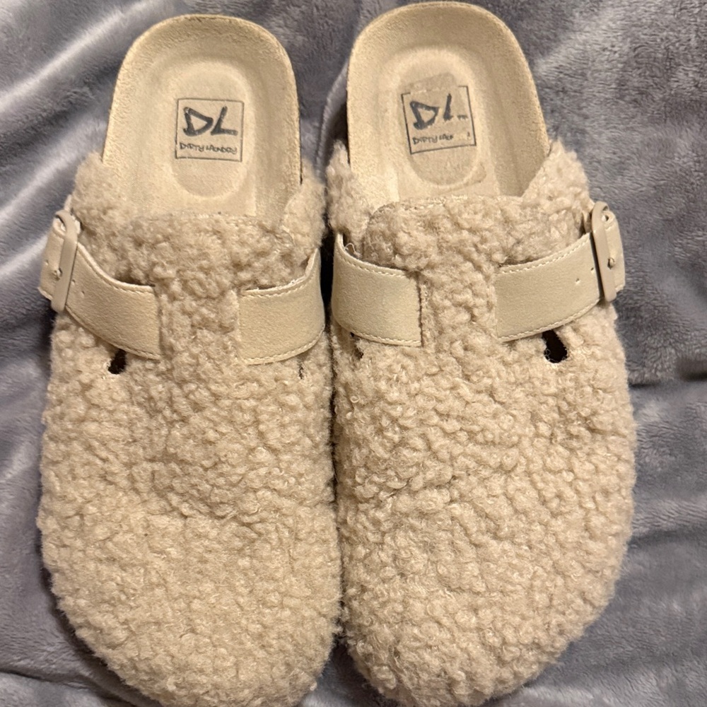 Dirty Laundry Cream Sherpa Slip-On Mules with Buckle - Picture 5 of 7
